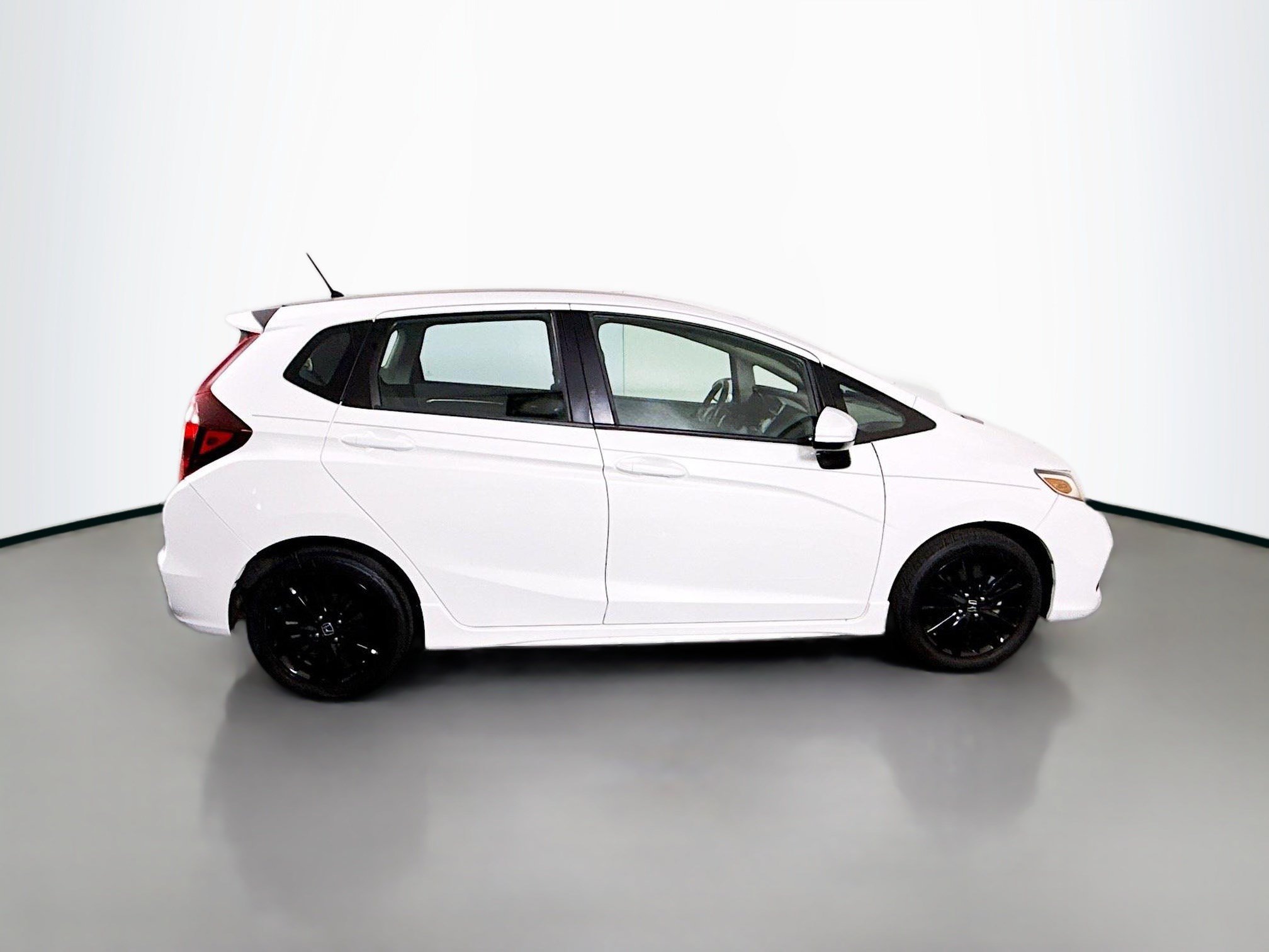 Used 2018 Honda Fit Sport image 11