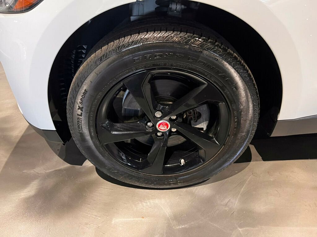 Used 2019 Jaguar F-PACE Premium image 10