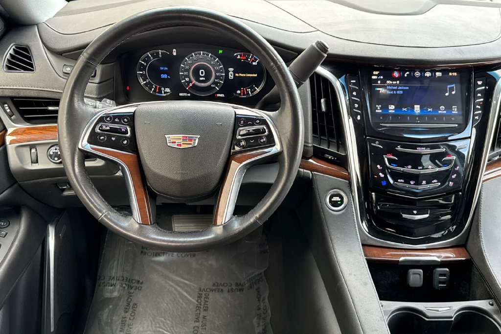 Used 2019 Cadillac Escalade Premium Luxury RWD image 17