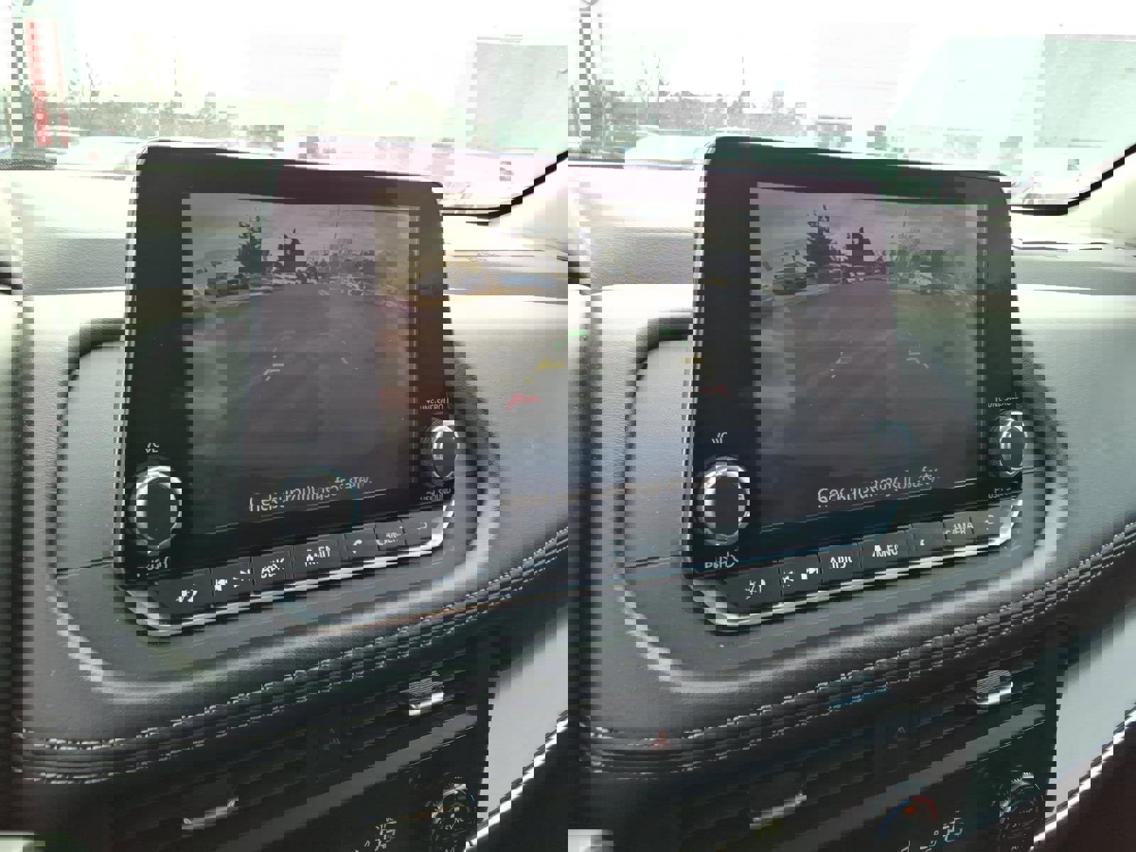 Used 2024 Nissan Rogue SV image 11