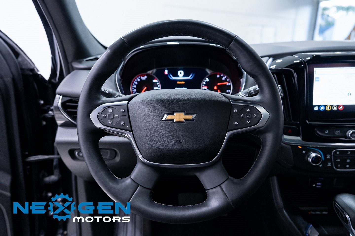 Used 2023 Chevrolet Traverse High Country image 17