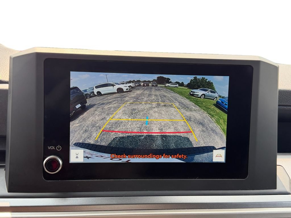 Used 2025 Toyota 4Runner SR5 RWD image 16