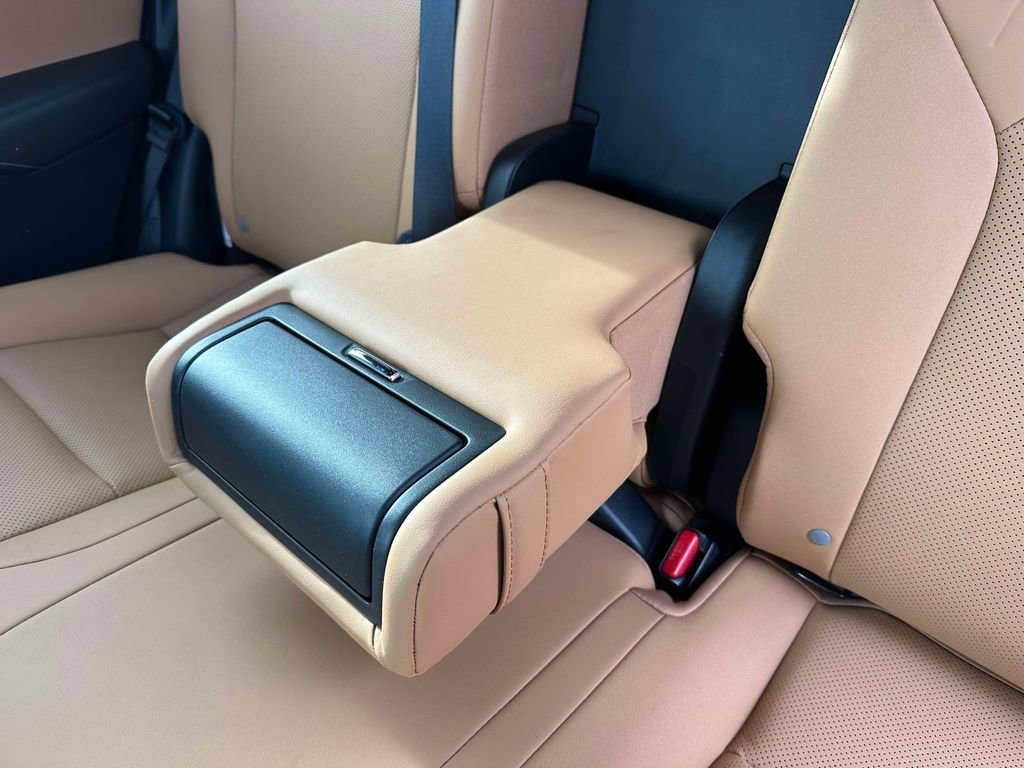 Certified 2024 Lexus RX 350 Premium w/ Accessory Package (Z1) image 20