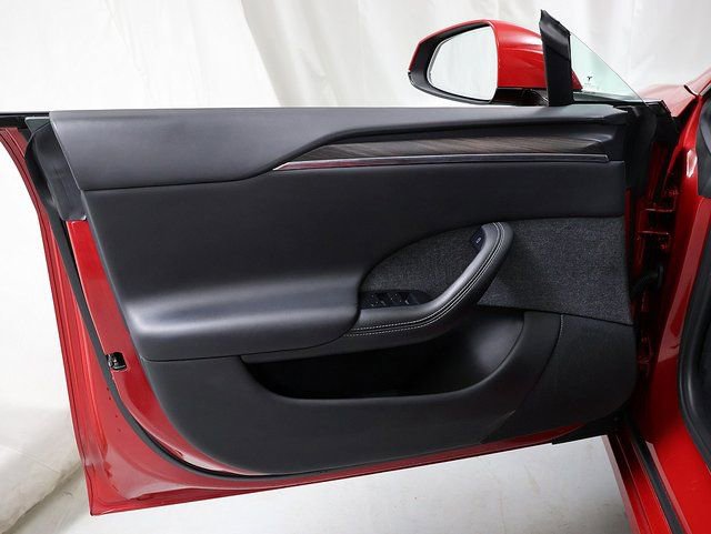 Used 2023 Tesla Model S Standard Range image 23