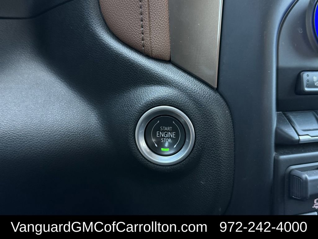 Used 2022 Chevrolet Silverado 1500 High Country w/ Technology Package AWD/4WD image 26