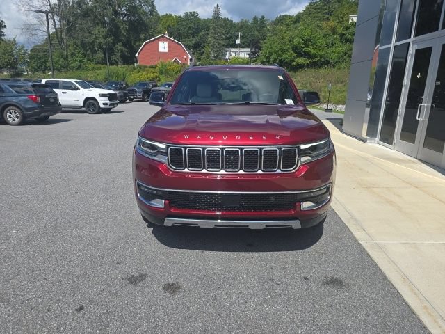 Certified 2025 Jeep Wagoneer Series III w/ Premium Group I AWD/4WD image 2