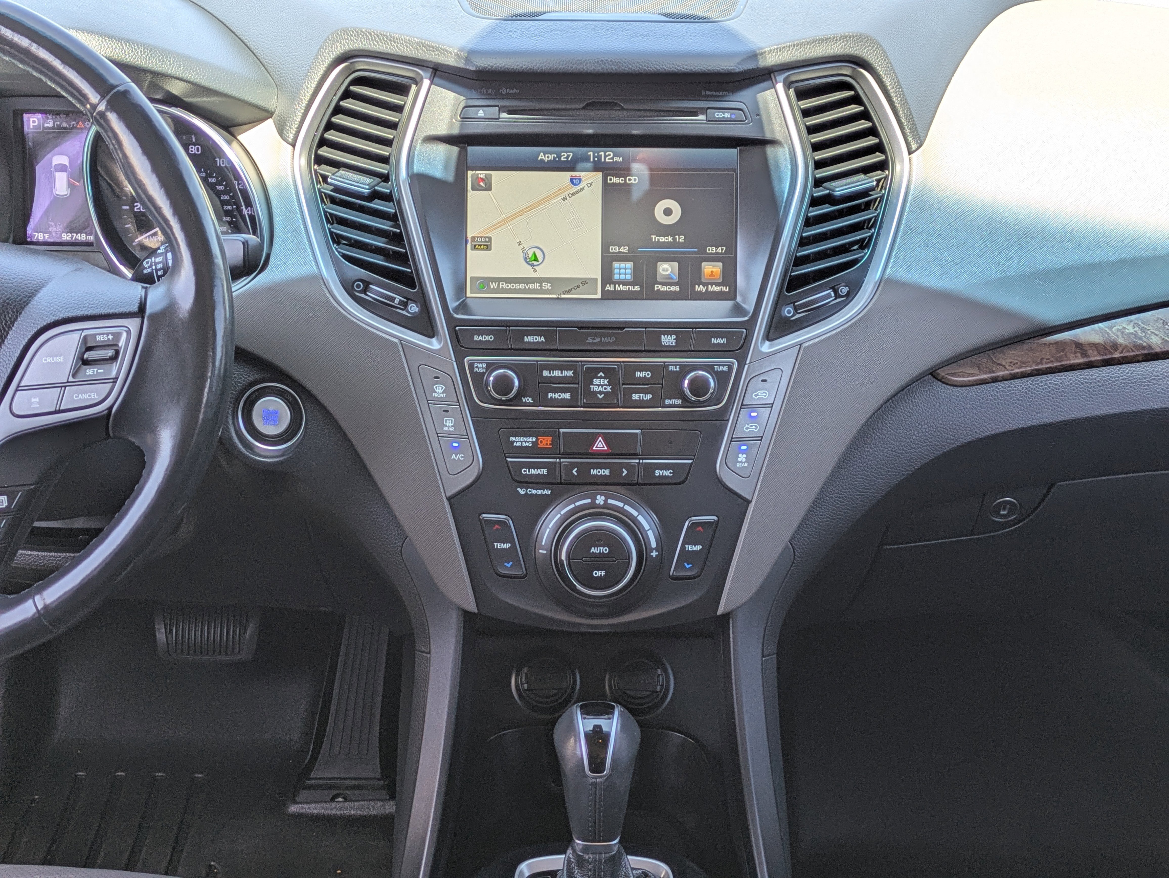 Used 2018 Hyundai Santa Fe Limited FWD image 18