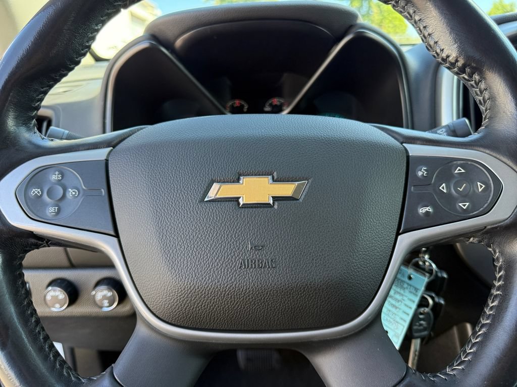 Used 2021 Chevrolet Colorado LT w/ Redline Special Edition AWD/4WD image 18