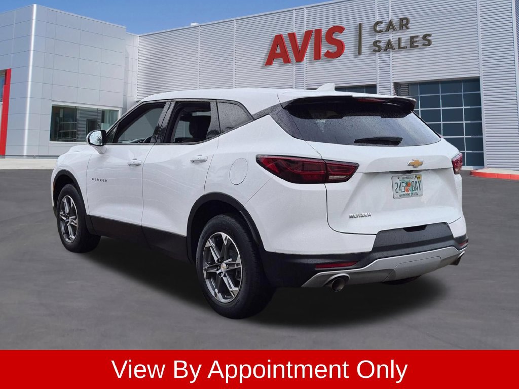 Used 2025 Chevrolet Blazer LT FWD image 9