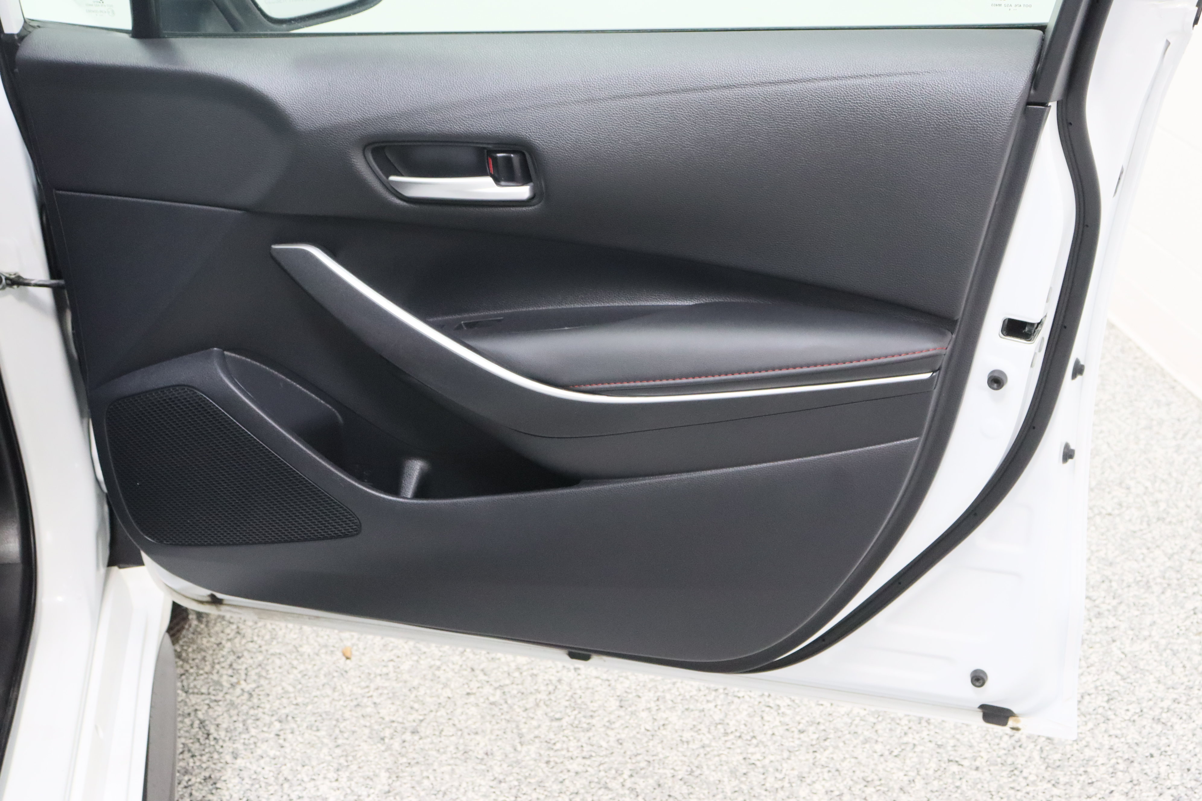 Certified 2024 Toyota Corolla SE FWD image 32