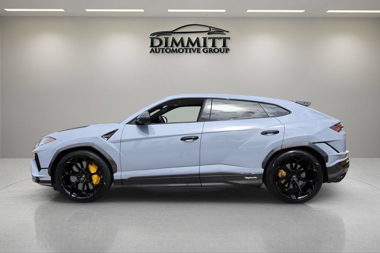 Used 2024 Lamborghini Urus Performante AWD/4WD image 2