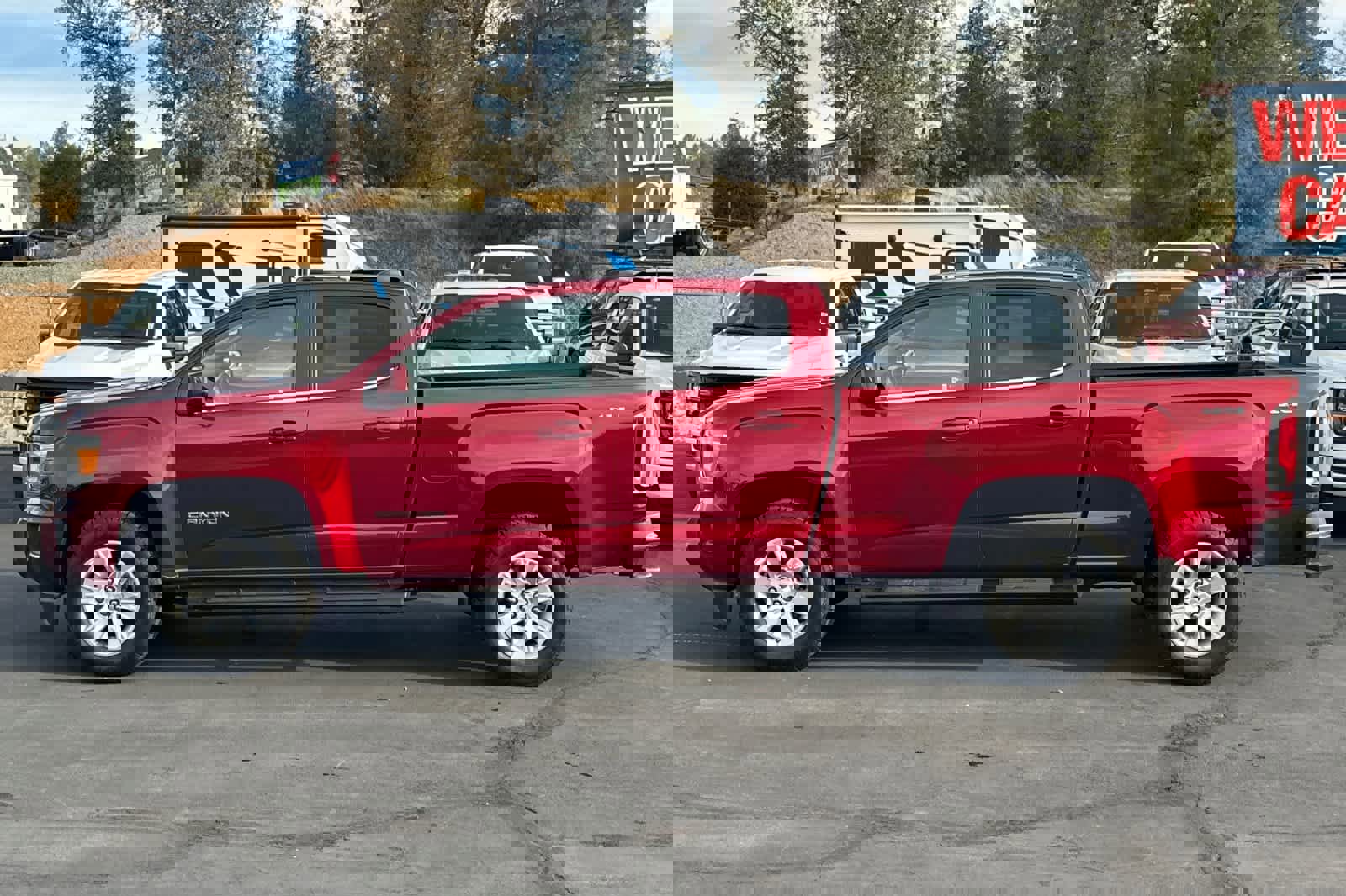 Used 2017 GMC Canyon SLE image 7