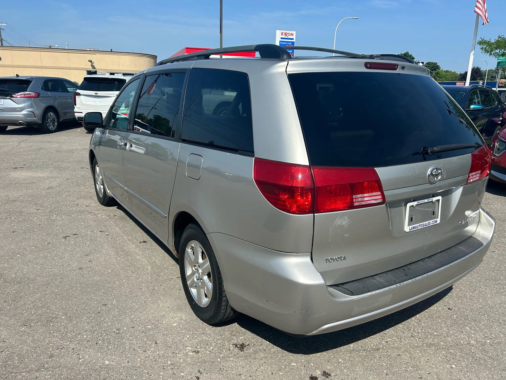Used 2004 Toyota Sienna CE image 7
