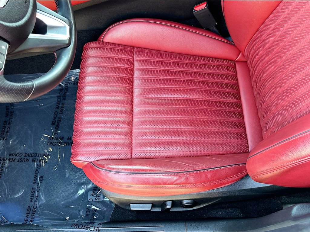 Used 2023 Genesis G70 2.0T w/ Sport Prestige Package image 20