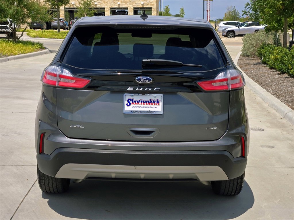 Used 2024 Ford Edge SEL image 7