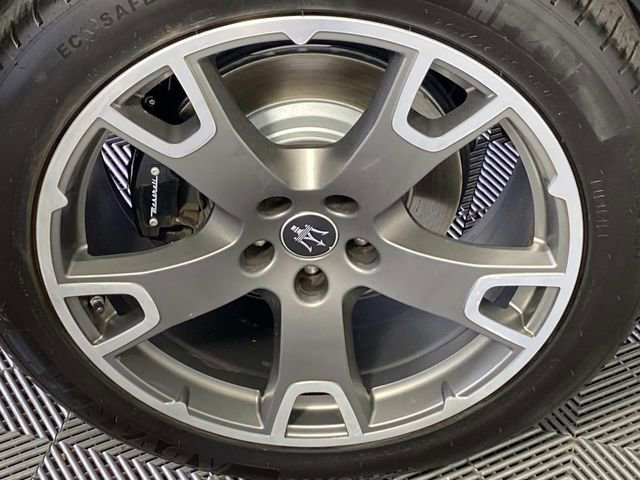Used 2023 Maserati Levante GT AWD/4WD image 29