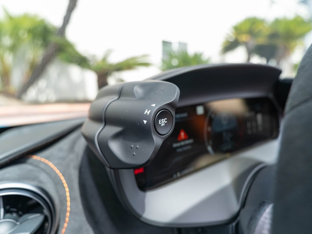 New 2026 McLaren 750S Spider RWD image 16