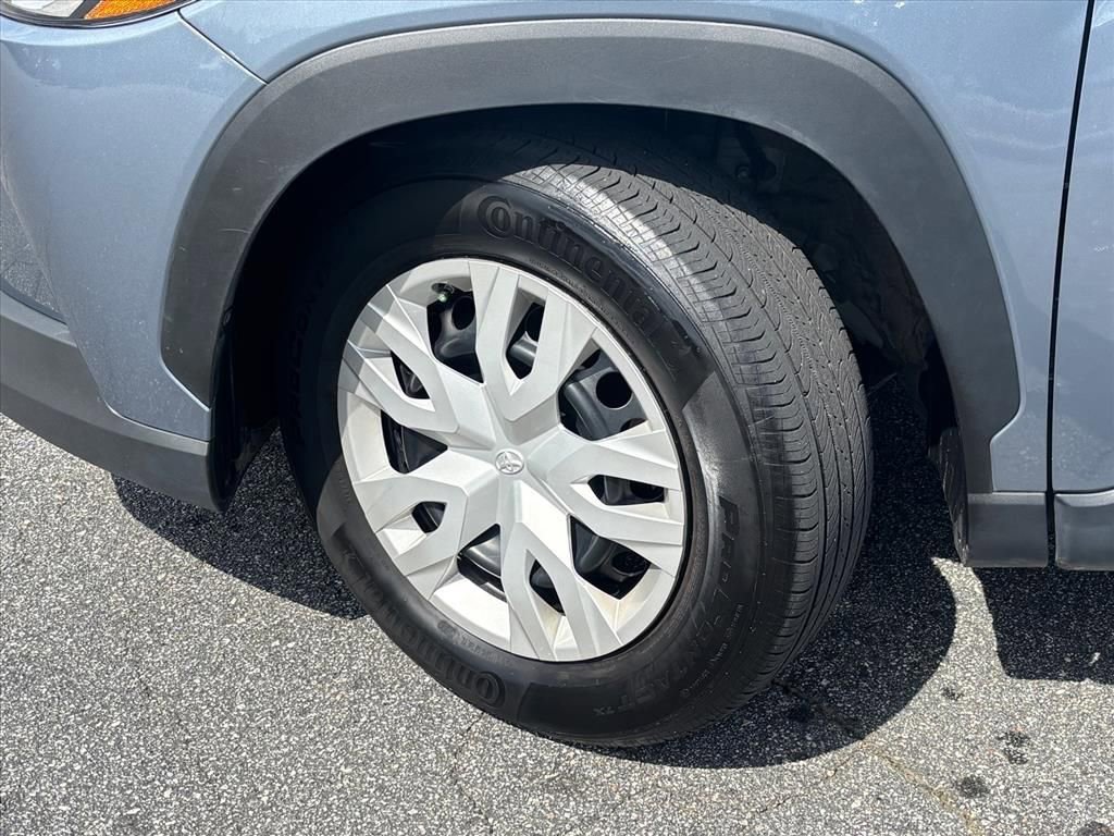 Used 2024 Toyota Corolla Cross L FWD image 27