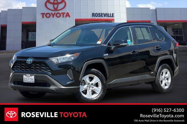 Certified 2021 Toyota RAV4 LE AWD/4WD image 1