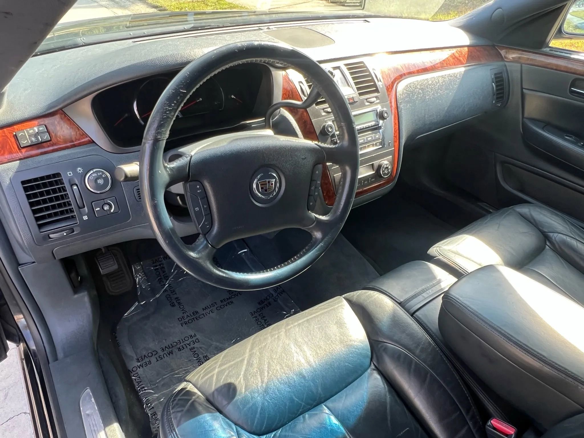 Used 2006 Cadillac DTS FWD image 24