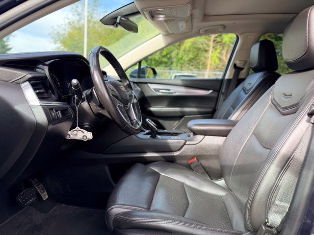 Used 2019 Cadillac XT5 Luxury AWD/4WD image 7