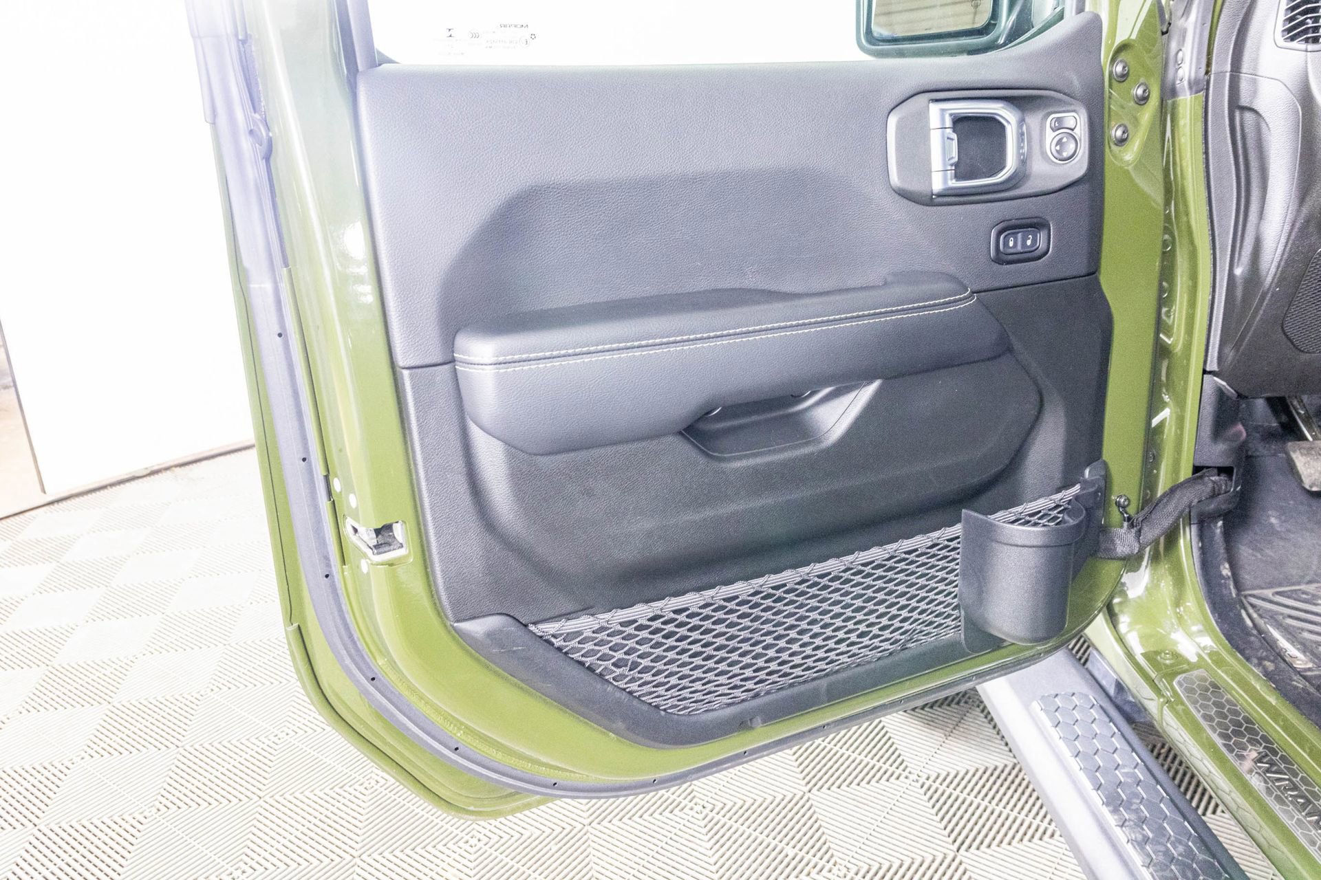 Used 2021 Jeep Wrangler Unlimited Sahara w/ Cold Weather Group image 38