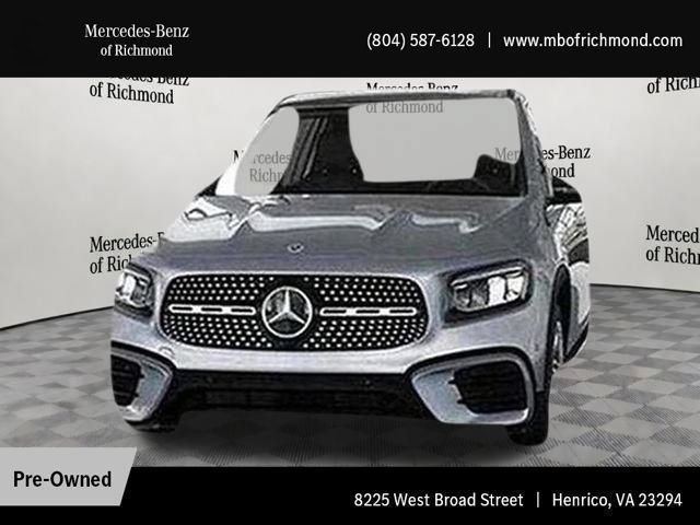 Used 2025 Mercedes-Benz GLB 250 4MATIC image 42