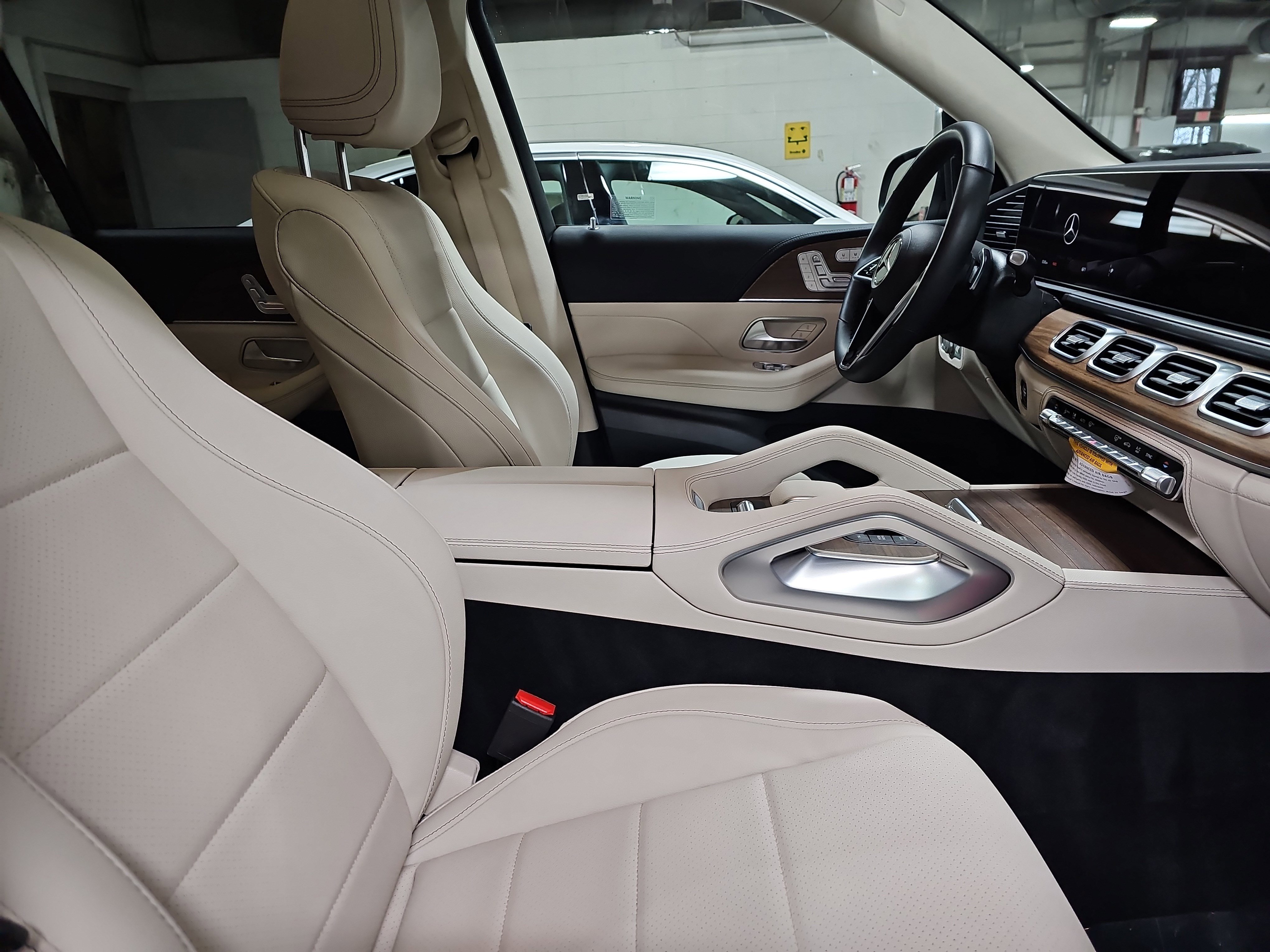 Certified 2026 Mercedes-Benz GLS 450 4MATIC image 11