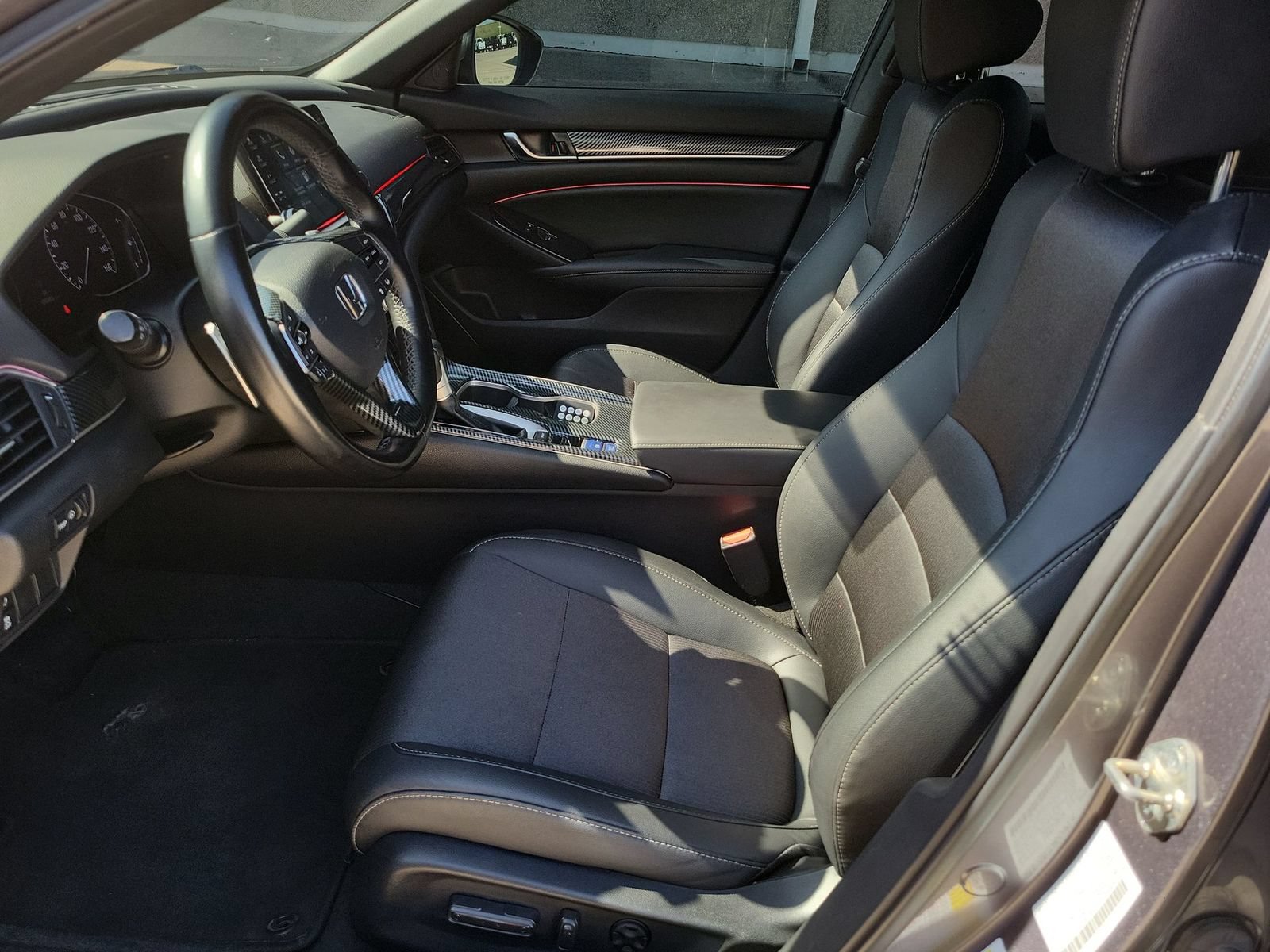 Used 2020 Honda Accord Sport image 18