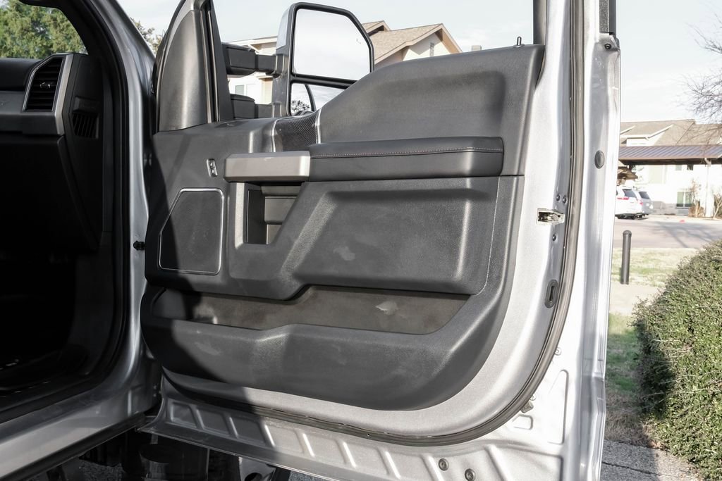 Used 2022 Ford F350 Platinum w/ FX4 Off-Road Package image 49