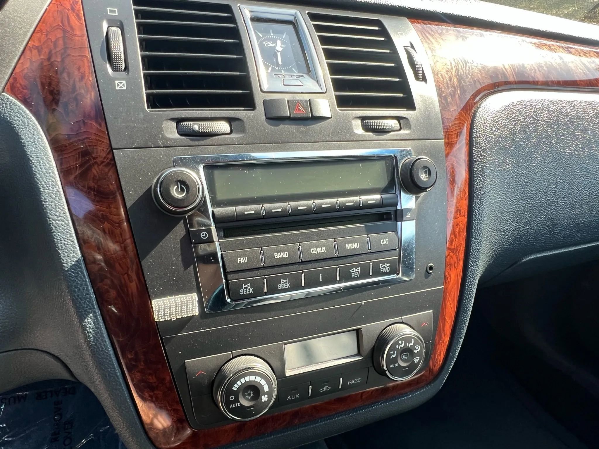 Used 2006 Cadillac DTS FWD image 30