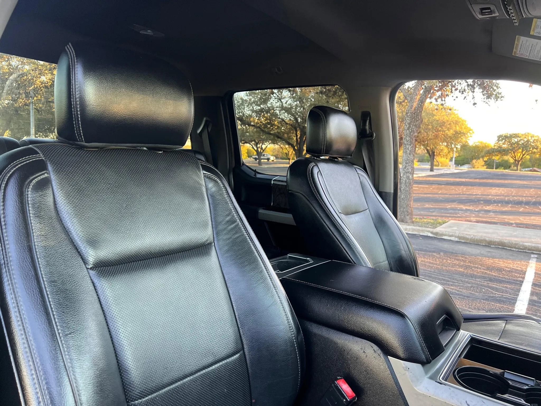 Used 2018 Ford F250 Lariat w/ Lariat Ultimate Package image 6