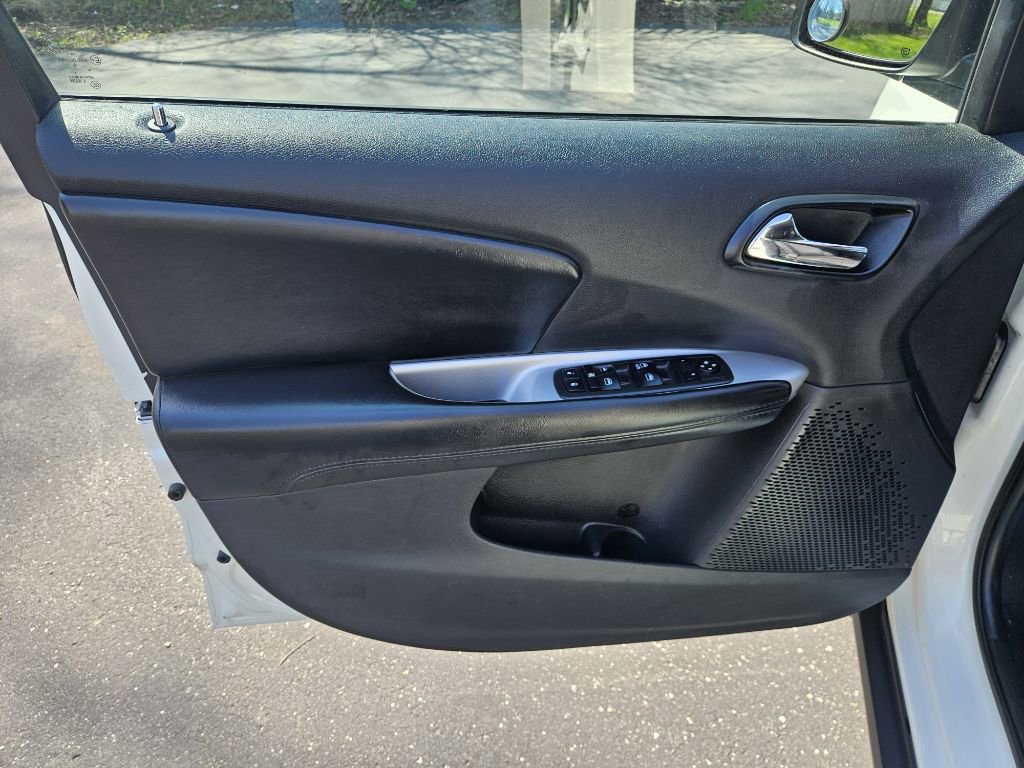 Used 2013 Dodge Journey SXT w/ Popular Equipment Group AWD/4WD image 13