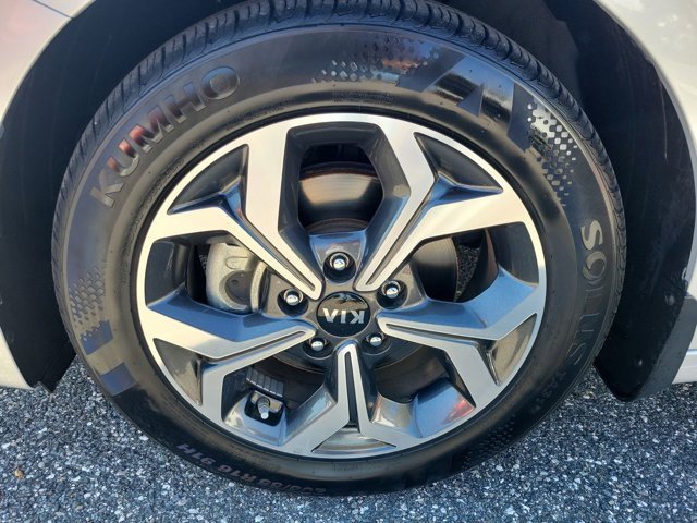 Used 2019 Kia Forte LXS image 17