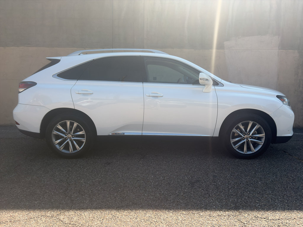 Used 2015 Lexus RX 450h AWD image 4