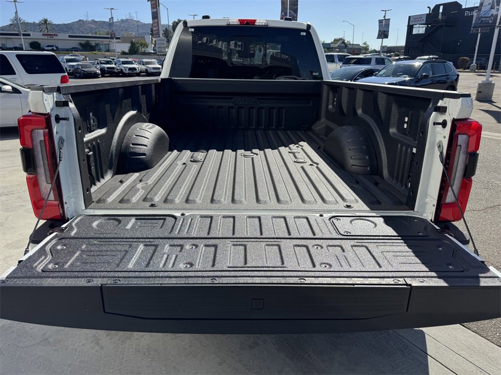 New 2025 Ford F350 Platinum w/ Platinum Plus Package image 10