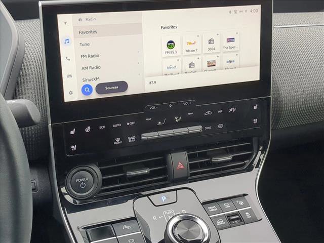 Certified 2024 Subaru Solterra Touring image 20