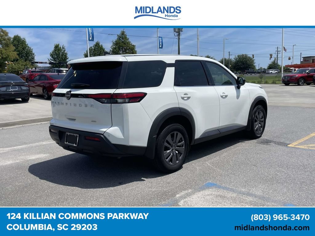 Used 2024 Nissan Pathfinder S AWD/4WD image 6