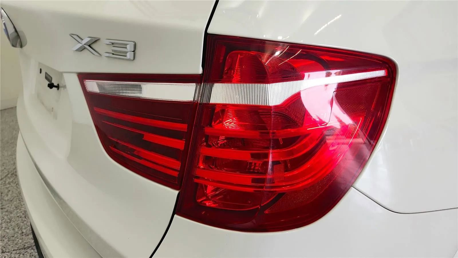 Used 2017 BMW X3 xDrive28i AWD/4WD image 15