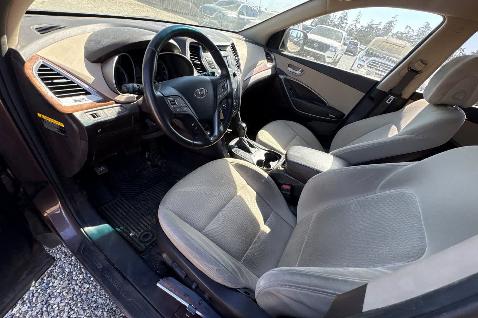 Used 2014 Hyundai Santa Fe GLS FWD image 14
