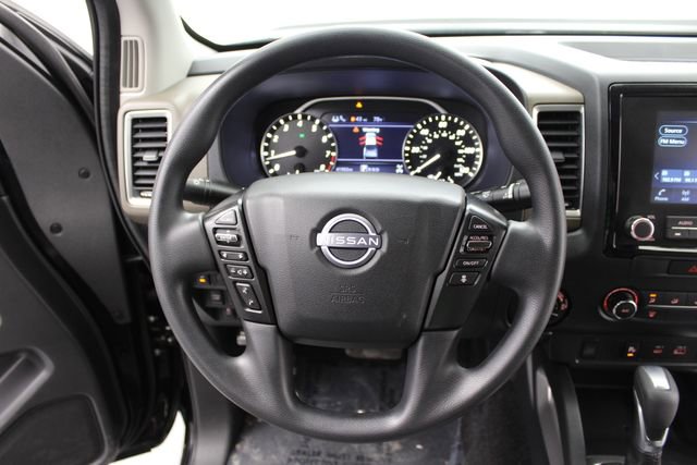 Used 2022 Nissan Frontier SV w/ Technology Package AWD/4WD image 19