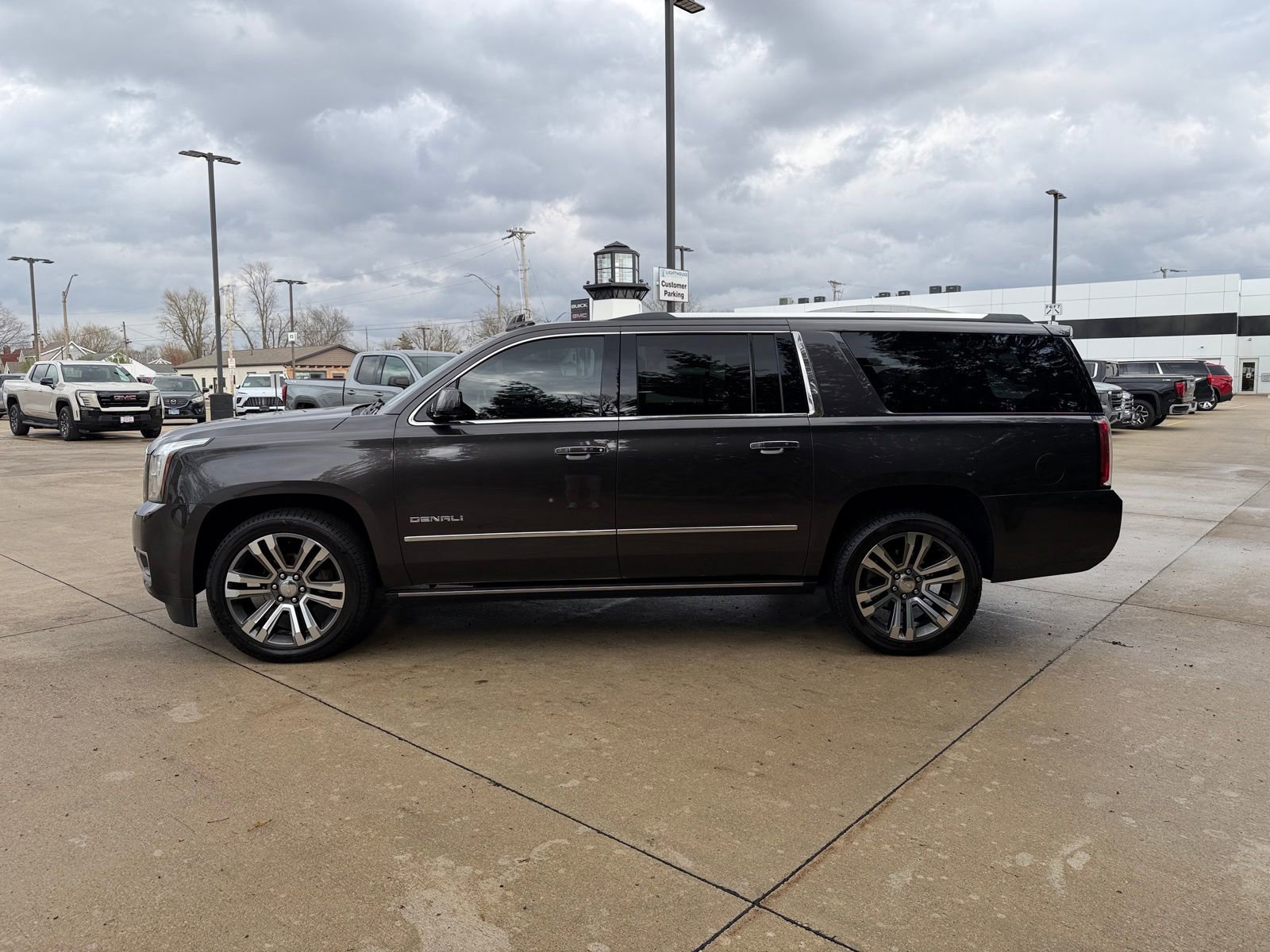 Used 2018 GMC Yukon XL Denali w/ Denali Ultimate Package image 8