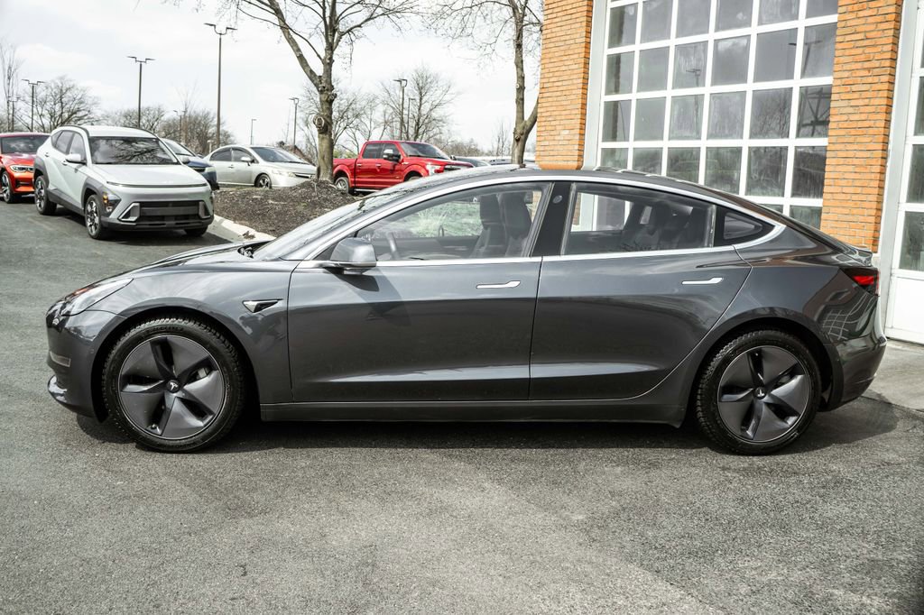 Used 2018 Tesla Model 3 Long Range AWD/4WD image 38