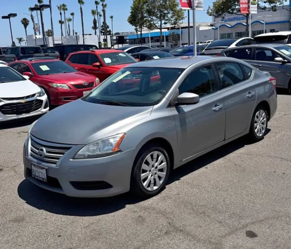 Used 2013 Nissan Sentra S FWD image 2