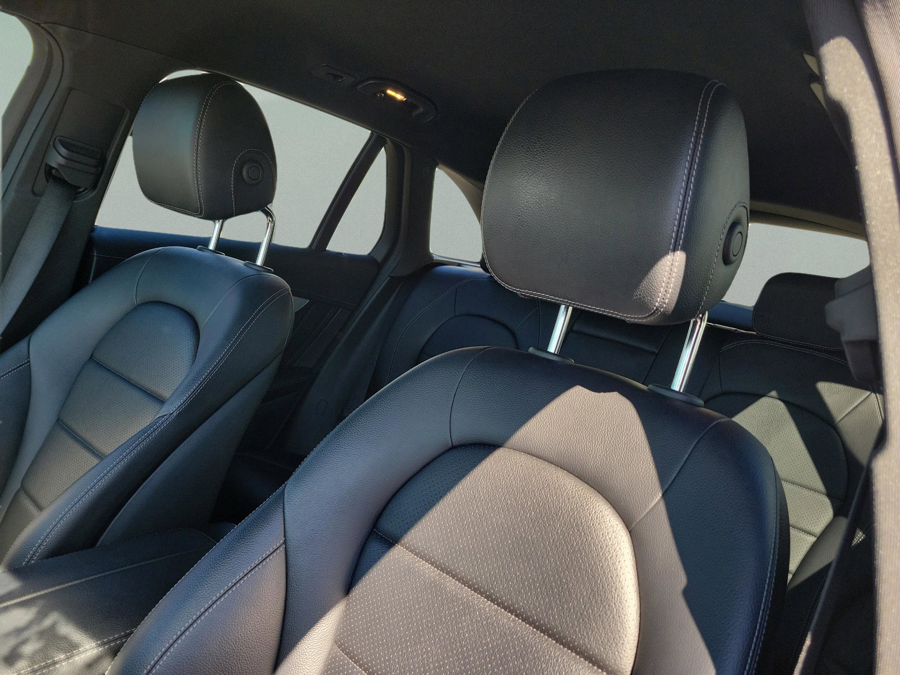 Used 2022 Mercedes-Benz GLC 300 image 17