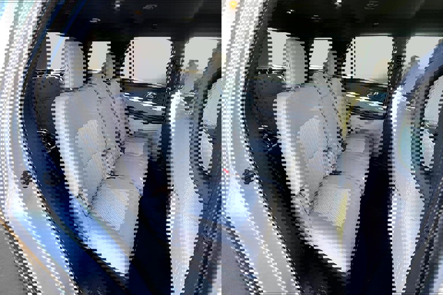 Used 2018 Ford Explorer Base image 25