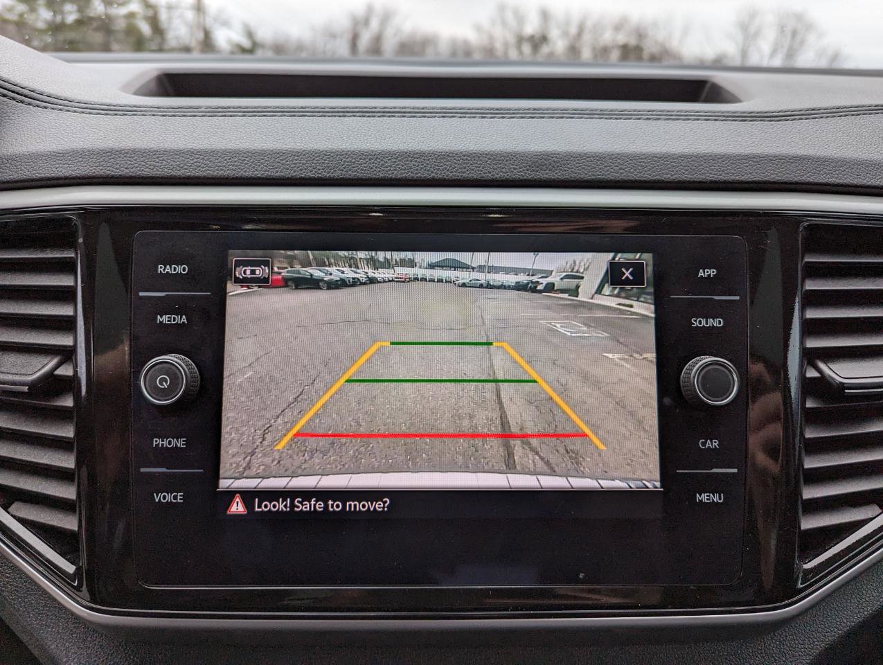 Used 2023 Volkswagen Atlas SE w/ Panoramic Sunroof Package image 23