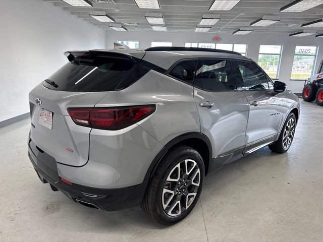Used 2025 Chevrolet Blazer RS FWD image 15