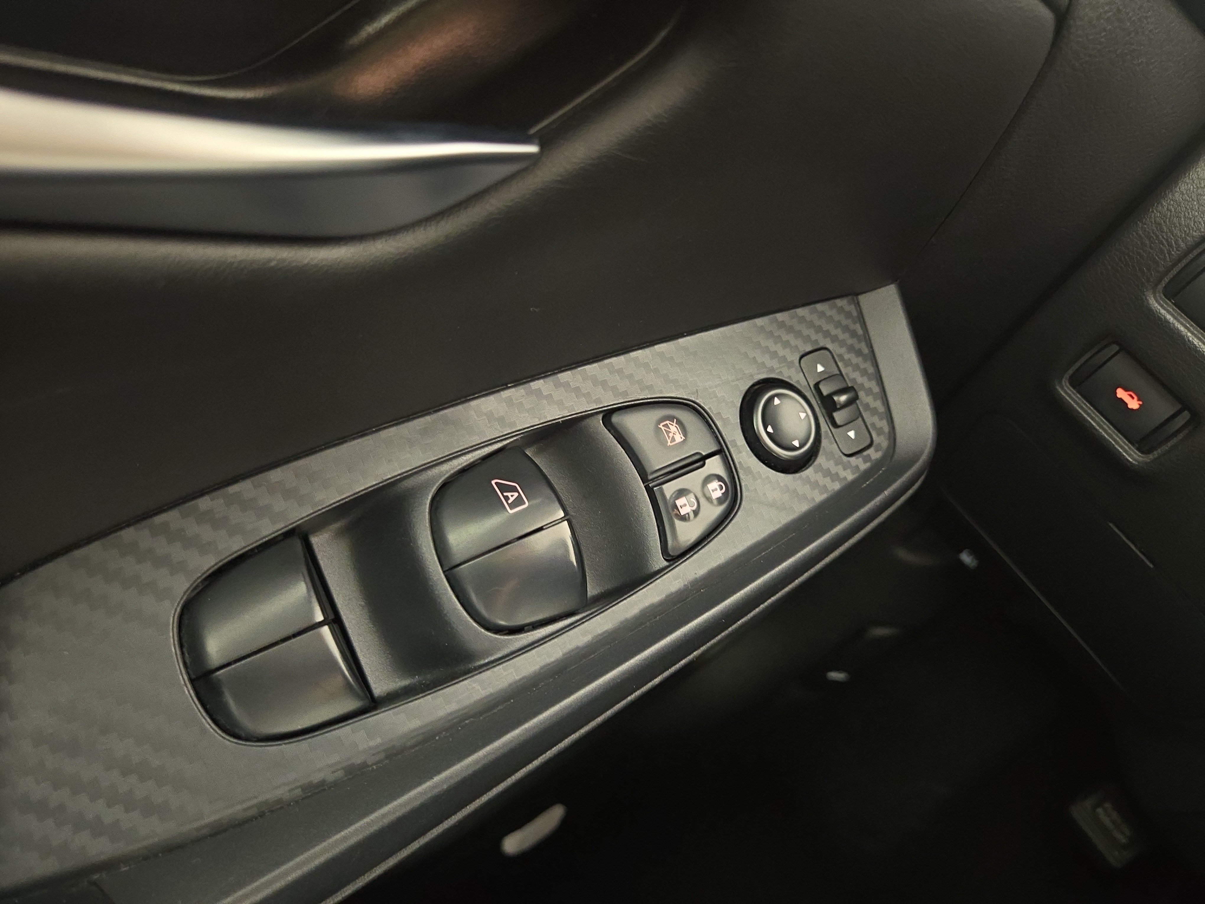 Used 2024 Nissan Sentra SV FWD image 29