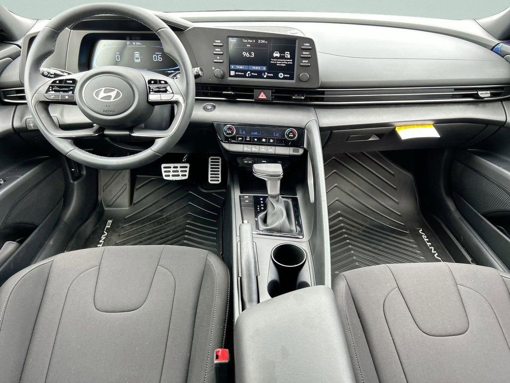 New 2026 Hyundai Elantra Sport FWD image 17